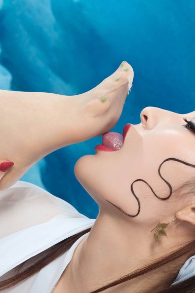 刘亦菲担纲迪士尼真人版《花木兰》女主角 具备武术英文明星素养-kaiyun.com(图1)