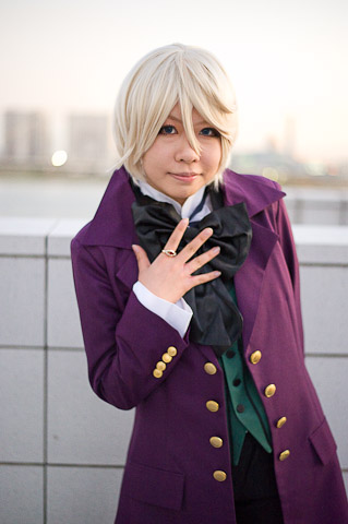 kaiyun.com：港警遭黑衣暴徒伏击细节：身中4刀 4根手指被砍断(图4)