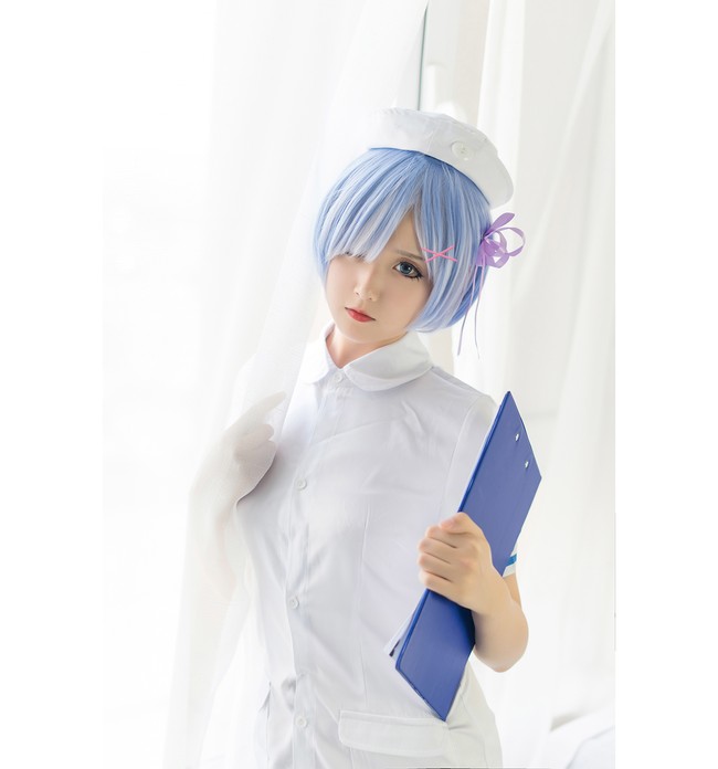 kaiyun.com-吴京代言火吃鸡手游 任“首席特训官”(图3)